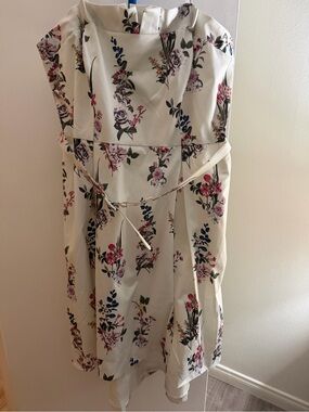 City Chic Cream Strapless Floral Dress